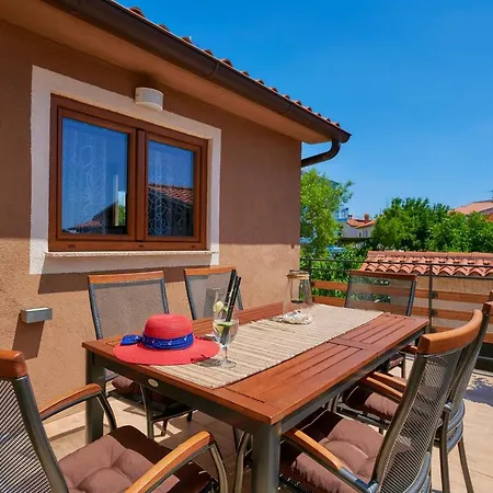 New Apartman Luma Pula City Center Apartment