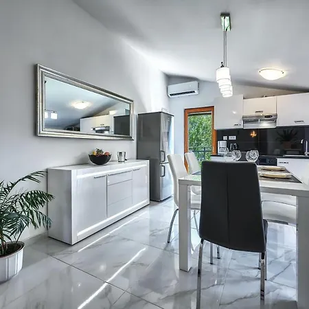 New Apartman Luma Pula City Center * Pula